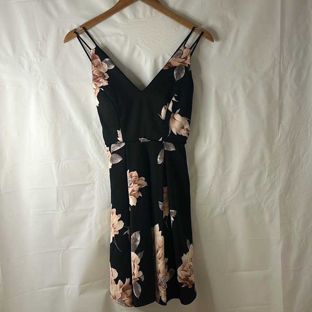 Eclipse floral dress size summer vacation size small holiday pretty flowers